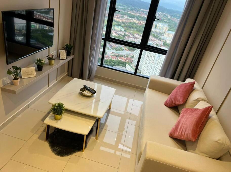 Hill 10 2r1b 3pax Double Tree I-city Grade Apartment *