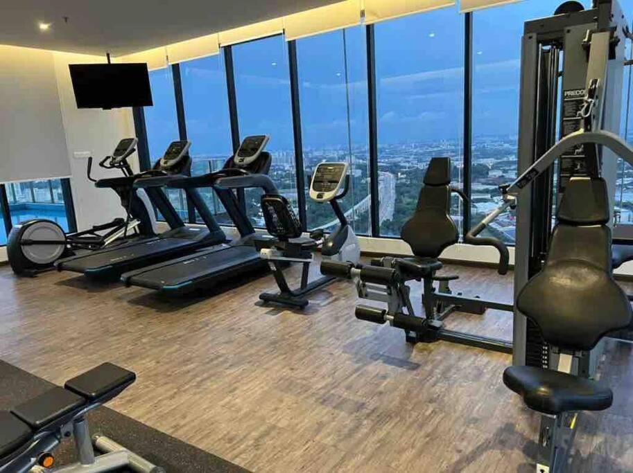 Apartment Hill 10 2r1b 3pax Double Tree I-city Grade Shah Alam